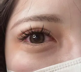 マツエク・マツパ リン リンのネイルデザイン