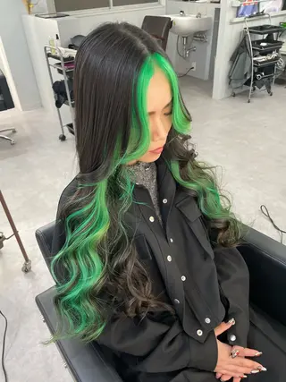 ロング カラー Cielro/ダブル カラー/西田咲希のヘアスタイル