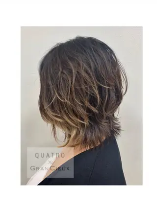 ミディアム 竹内 結希のヘアスタイル