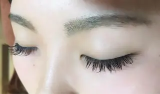 マツエク・マツパ désirbeaux 瀬崎の眉毛・アイブロウイメージ