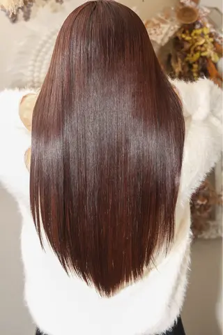 ロング 伊藤 裕貴のヘアスタイル