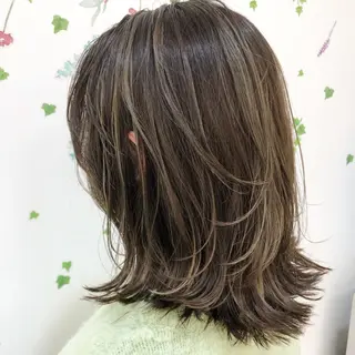 ミディアム カラー 三鷹で1番ショート ボブをカットする新谷のヘアスタイル