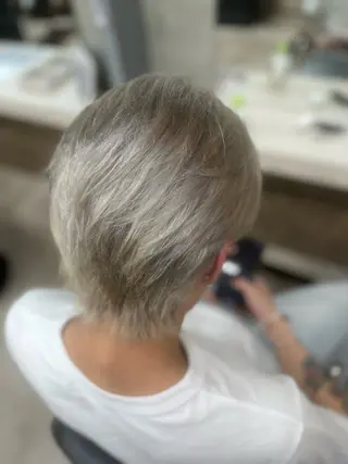 カラー メンズ 🐈‍⬛多系統🕶 tsubura🖤のヘアスタイル