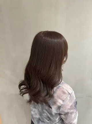 カラー 吉田 美咲のヘアスタイル