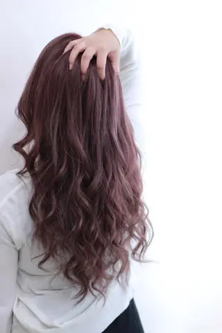 ミディアム カラー シールエクステ🎀 ハイトーン特化🎀のヘアスタイル