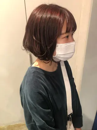 ショート カラー MIOベージュカラー 柔らかいカラーのヘアスタイル