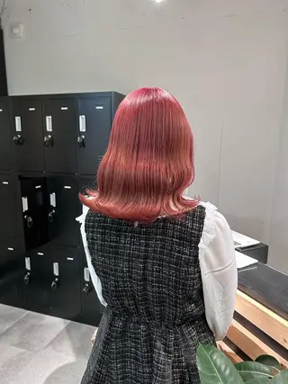 セミロング カラー ryo yaのヘアスタイル