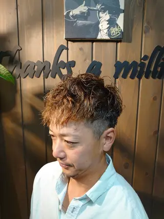 パーマ ショート 岡林 選のヘアスタイル