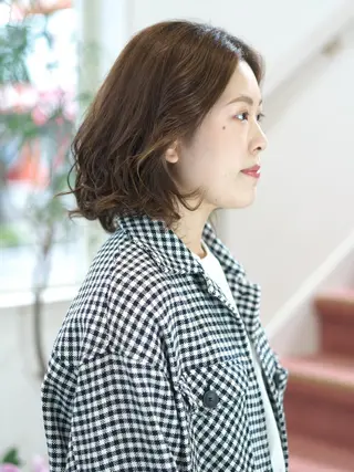 セミロング 岩尾 志保のヘアスタイル