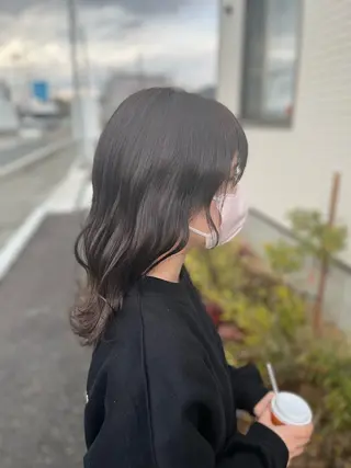 セミロング 堀口 彩佳のヘアスタイル