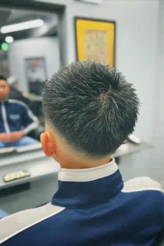 ショート メンズ 池袋メンズパーマ フェード純平のヘアスタイル
