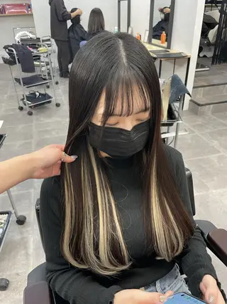 ロング ヘアアレンジ パーマ カラー ハイトーン カラーのヘアスタイル
