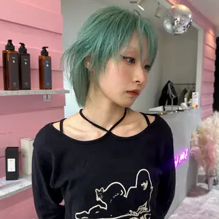 ショート カラー メイ ☪️のヘアスタイル