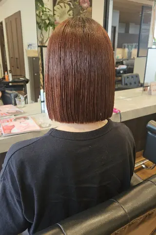 ミディアム 関口 友菜のヘアスタイル