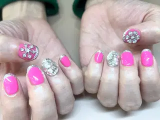 ネイル 山本 杏香のネイルデザイン