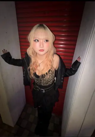 ロング 河野 朱里のヘアスタイル