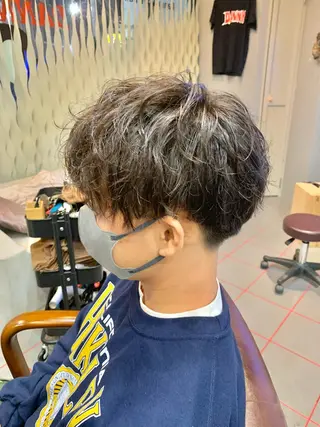 ショート パーマ メンズ 【扱いやすいパーマ】 眞鍋拓己のヘアスタイル