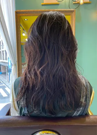 ロング 末石 智のヘアスタイル