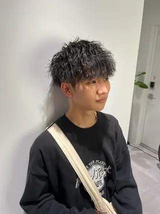 ショート パーマ メンズ 高橋 周のヘアスタイル