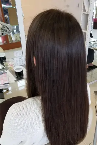 カラー SALOWIN栄 高須大貴のヘアスタイル