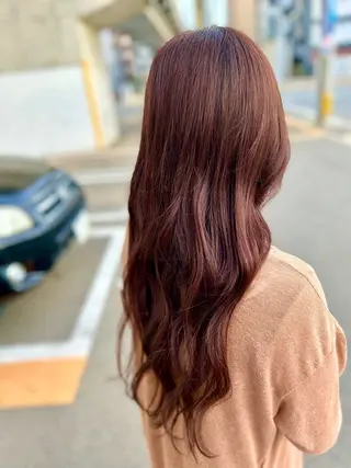 ロング カラー Reina .のヘアスタイル