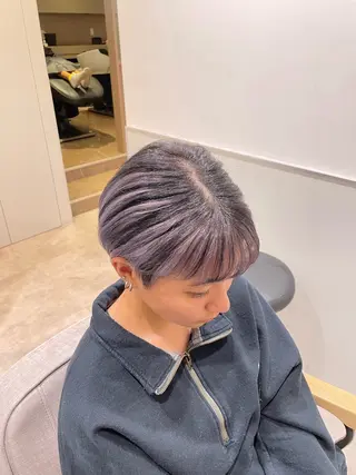 ショート カラー ヘアアレンジ ミルクティー× グレージュMOMOのヘアスタイル