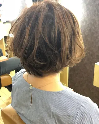 ショート カラー 小倉 教志のヘアスタイル