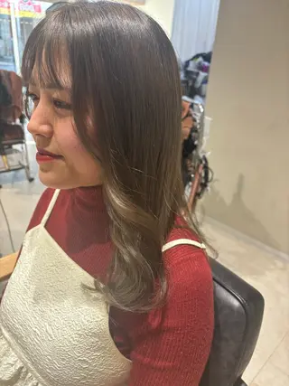 ロング カラー かわいい艶カラー🎀 ナカニシアチカのヘアスタイル