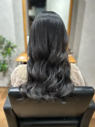 ロング ✂️秋葉原 🤍YURI🤍のヘアスタイル
