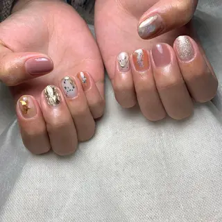ネイル 里見 麗のネイルデザイン