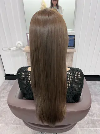 ロング カラー 内藤 友香のヘアスタイル