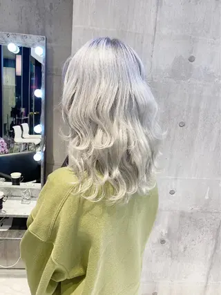 ミディアム カラー メンズ JuNブリーチに 縮毛矯正するプロのヘアスタイル