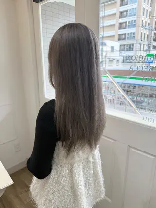 ロング カラー Risa🐈⬛/ グレージュ/透明感のヘアスタイル