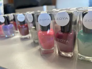 ネイル 中村 春菜のネイルデザイン