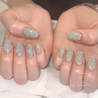 ネイル .. momoko🕊のネイルデザイン