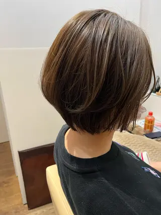 ショート カラー 代表　土屋ヒロユキ ショートカットのヘアスタイル