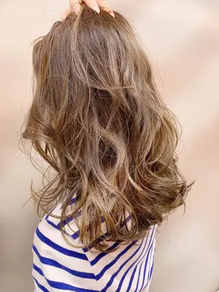 セミロング 🪞THEATER 表参道店🩰のヘアスタイル