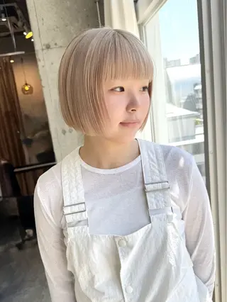 ショート カラー ヘアアレンジ lani ブリーチ /ダブルカラーのヘアスタイル