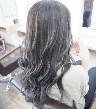 ロング カラー 土屋 貴章のヘアスタイル