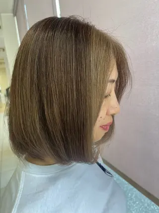 ミディアム ショート・ボブ・髪 質改善🧡関　玲子のヘアスタイル