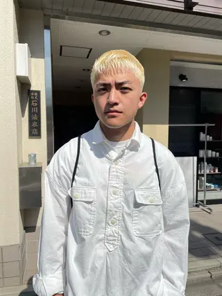 カラー メンズ マツダ レンのヘアスタイル