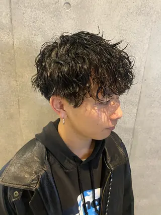 ショート 似合わせパーマ 渡辺尚暉のヘアスタイル