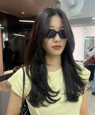 ロング カラー パーマ ヘアアレンジ レイヤー/韓国/透明 感/Shionのヘアスタイル