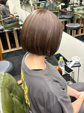 ミディアム カラー 岡村 莉穂のヘアスタイル