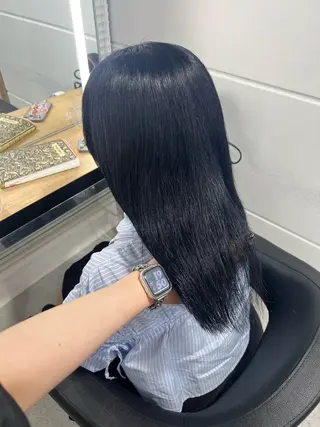 セミロング カラー 暗髪🩶ラベンダー/ ブルー/ユウナ🤍のヘアスタイル