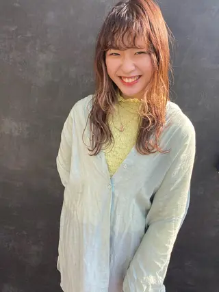 ロング カラー パーマ ヘアアレンジ 志賀 愛理沙のマツエク・マツパデザイン