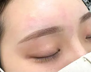 アイブロウ Emiy BeautyLushのマツエク・マツパデザイン