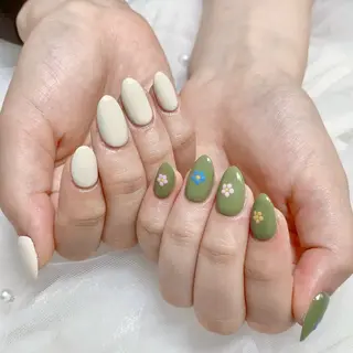 ネイル Nail salon 木にいるのネイルデザイン