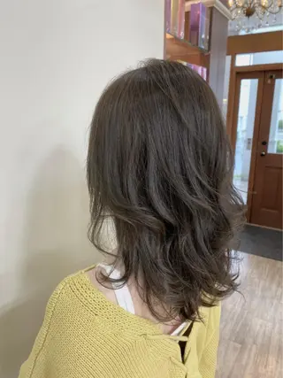 カラー SALOWIN栄 高須大貴のヘアスタイル