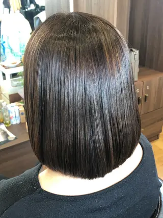ミディアム 田中 佐枝子のヘアスタイル